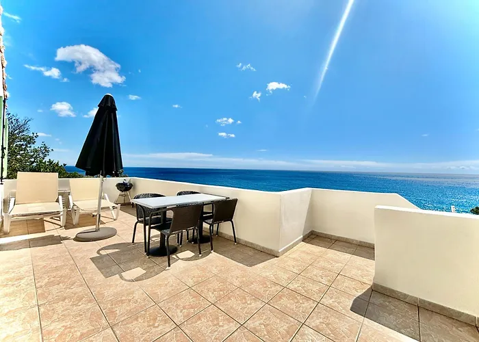 Canella סארי סולנזארה