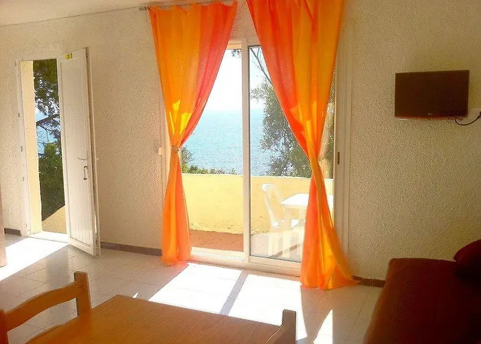 Canella Apartmanhotel 4*